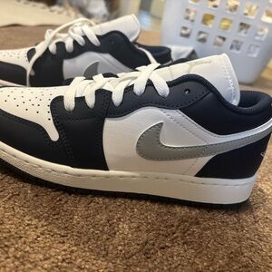 Air Jordan 1 low
